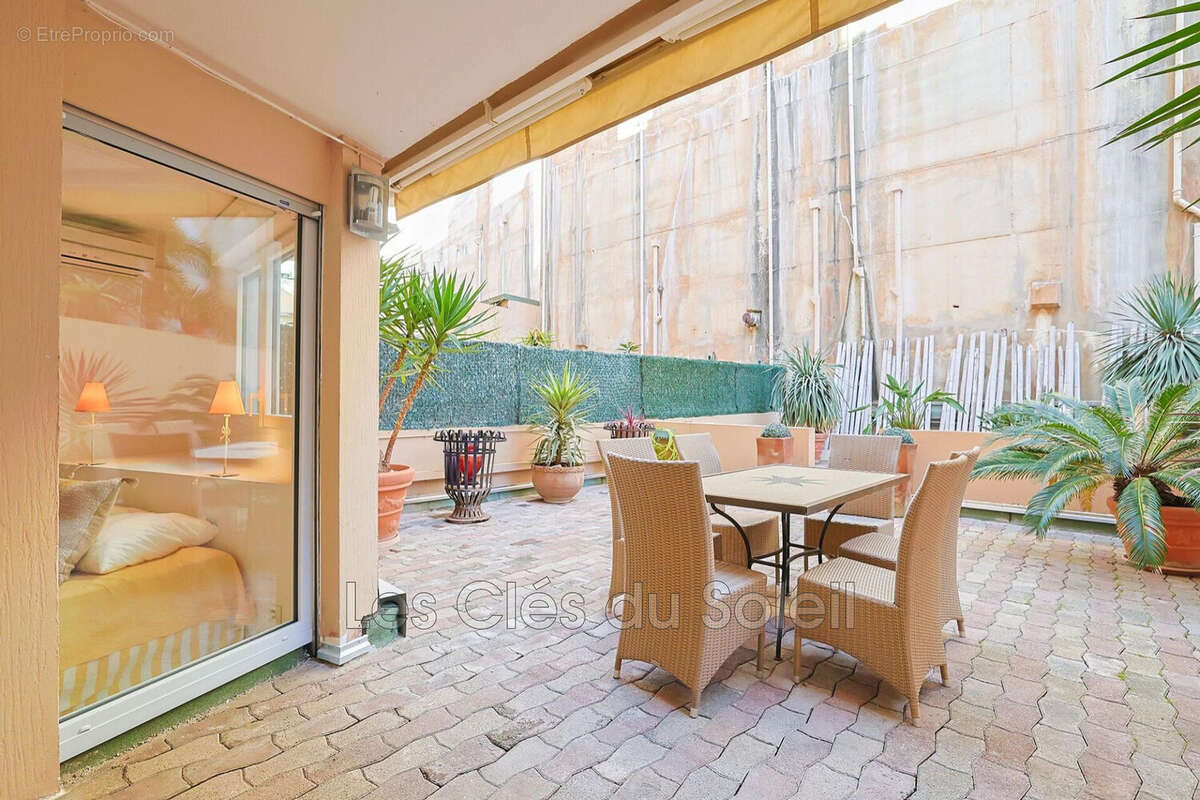Appartement 64 m² à Bandol  - photo 2