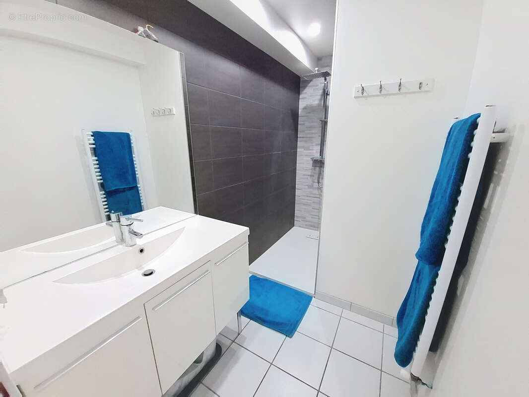 Appartement à VOURLES