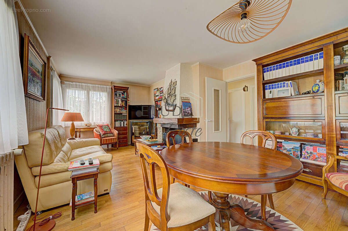 Maison de charme coeur de ville 100m2 à vendre à Brunoy - Réf. 411 - photo 5