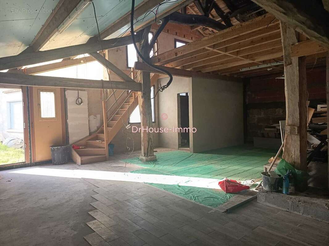 Maison 91 m² à Lavergne  - photo 45