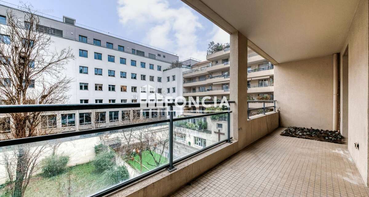 Appartement à LYON-3E