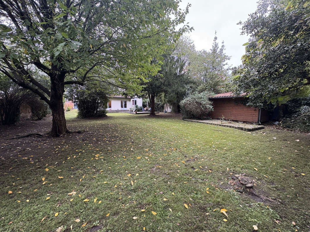 Maison à LE BOUSCAT