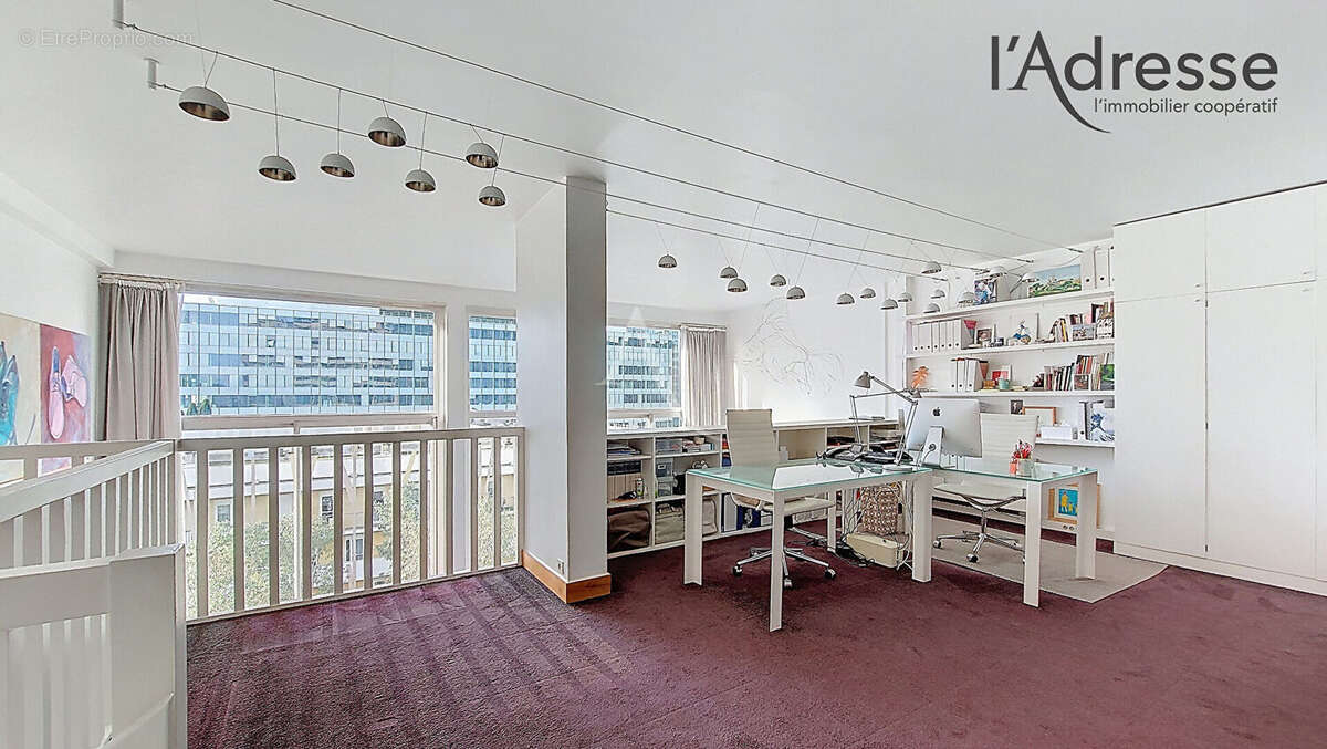Appartement à COURBEVOIE