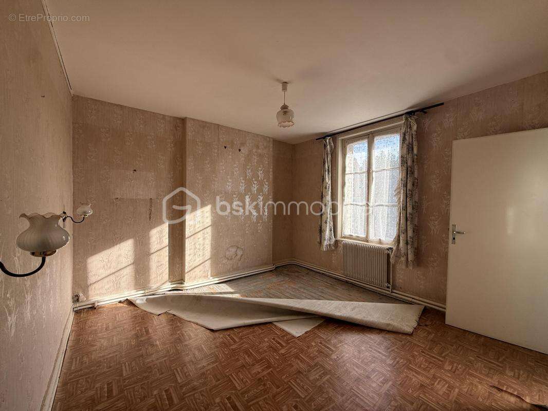 Maison à PONT-L&#039;EVEQUE