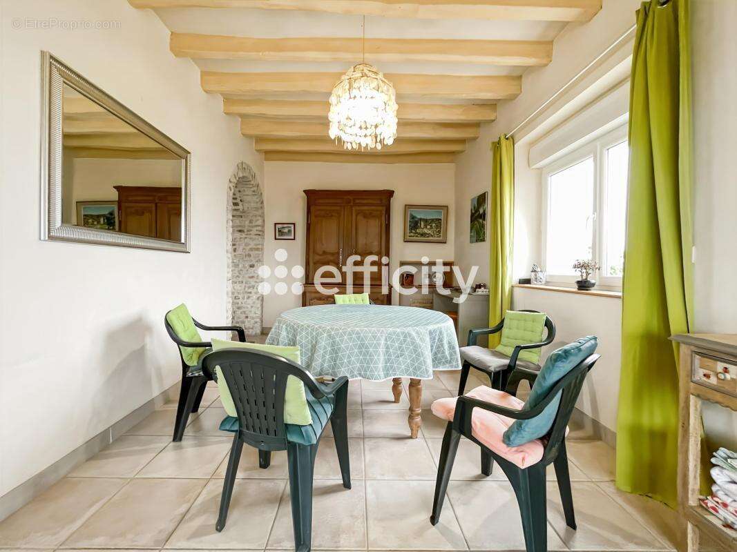 Maison 230 m² à Fye  - photo 8