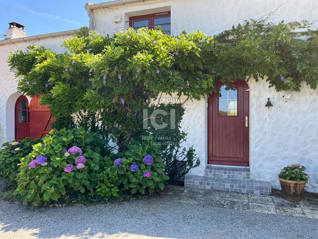 Maison à SAINT-MICHEL-CHEF-CHEF