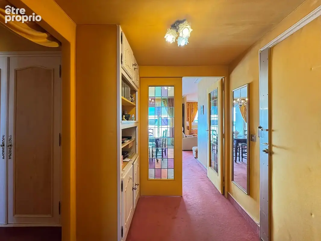 Appartement à renover - 4 pieces - 80.3 m² - reims jean jaures - photo 11