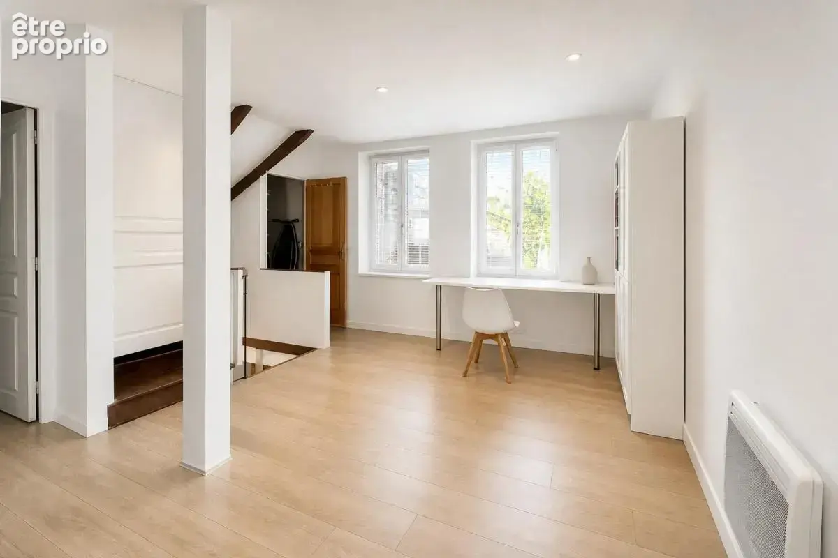 Maison familiale de 230 m² avec 5 chambres, grenier amménagé - photo 12