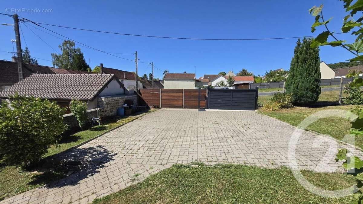 Maison 141 m² à Rieux  - photo 3