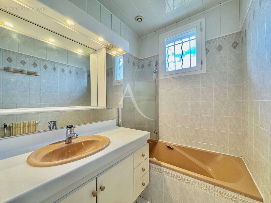 Maison Ozoir La Ferriere 6 pièces 118.2 m² - photo 10
