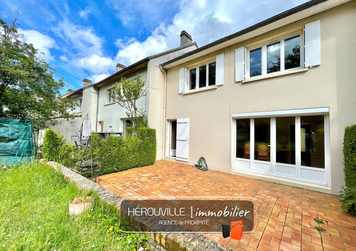 Maison à HEROUVILLE-SAINT-CLAIR