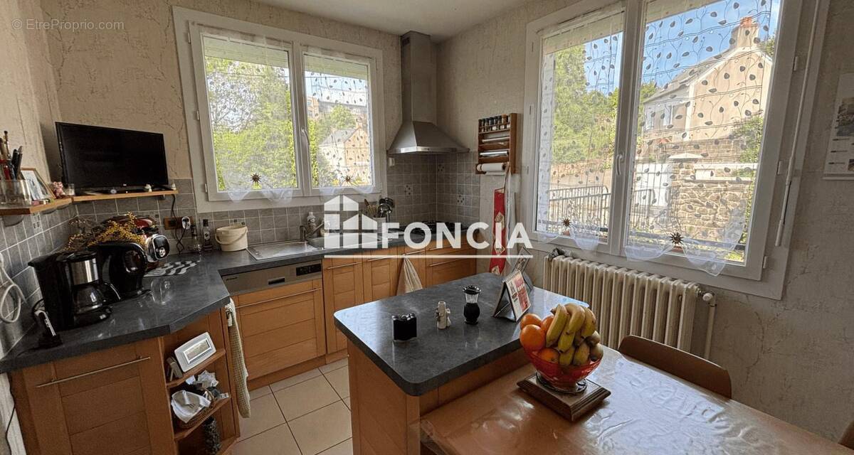 Maison à SILLE-LE-GUILLAUME