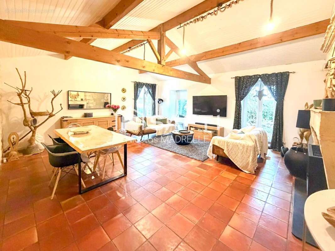 Photo 3 - Maison à BAYON-SUR-GIRONDE