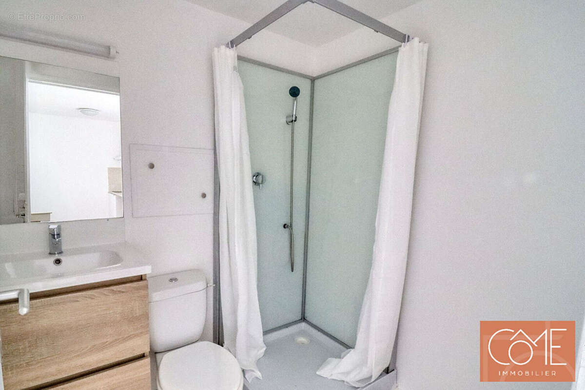 À vendre  - 35530 noyal sur vilaine - immeuble de rapport - 240 m² hab - terrain 448 m² - 6 appartements - garage - stationnemen - photo 7