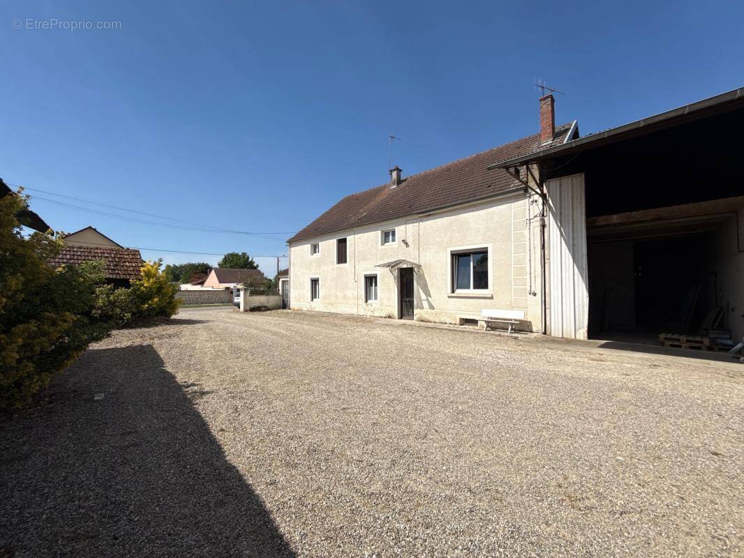 Maison à FRANXAULT