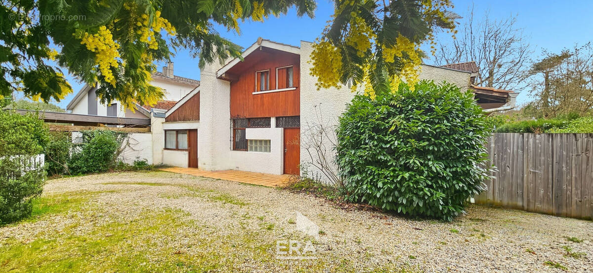 Maison à MERIGNAC