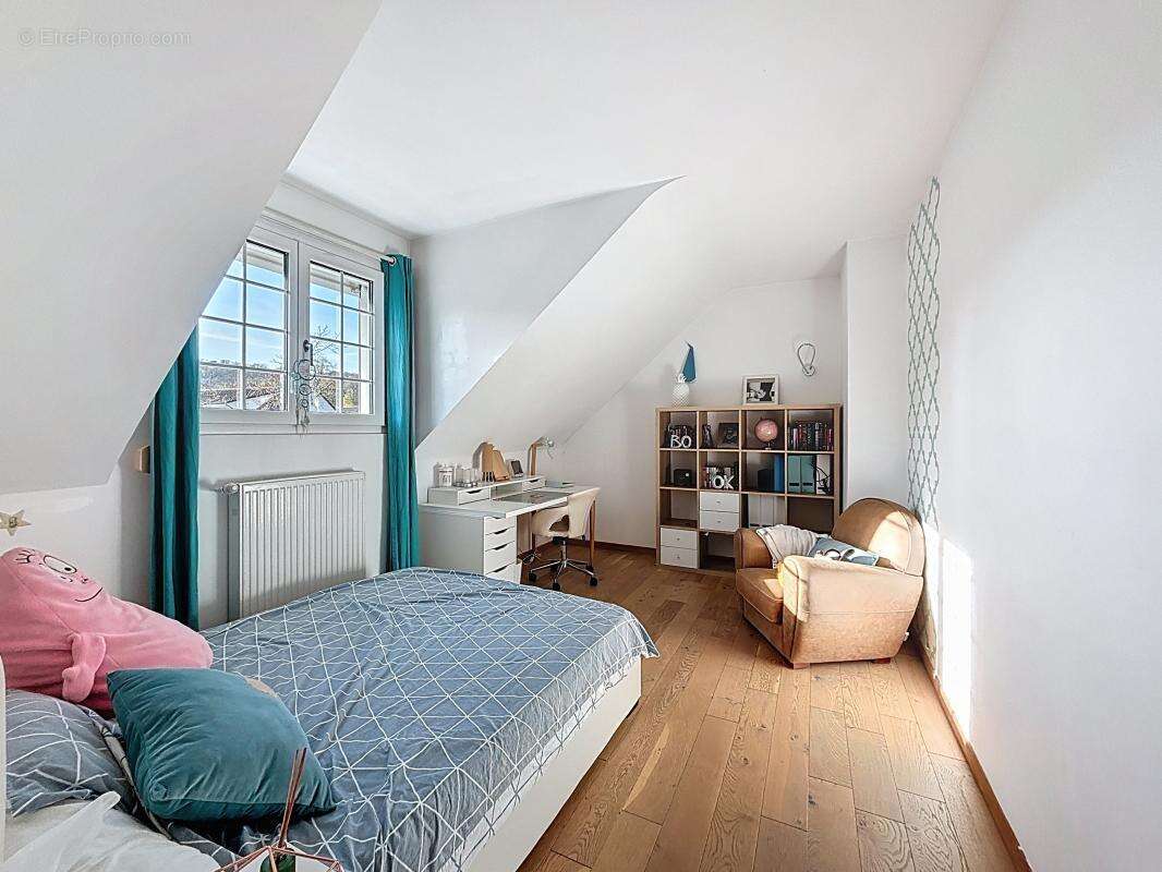 Maison à CROISSY-SUR-SEINE