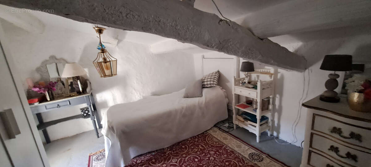 Maison à SAINT-MAURICE-NAVACELLES