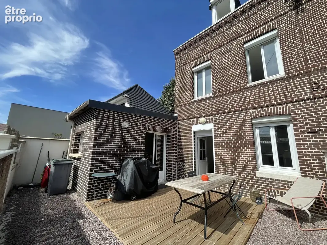 Maison Jumelée avec Terrasse à SOTTEVILLE LES ROUEN - photo 1
