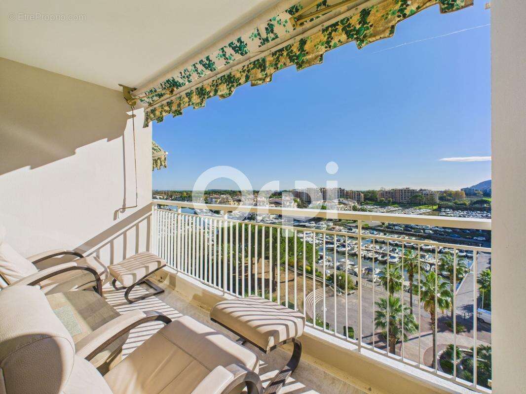 Appartement à MANDELIEU-LA-NAPOULE