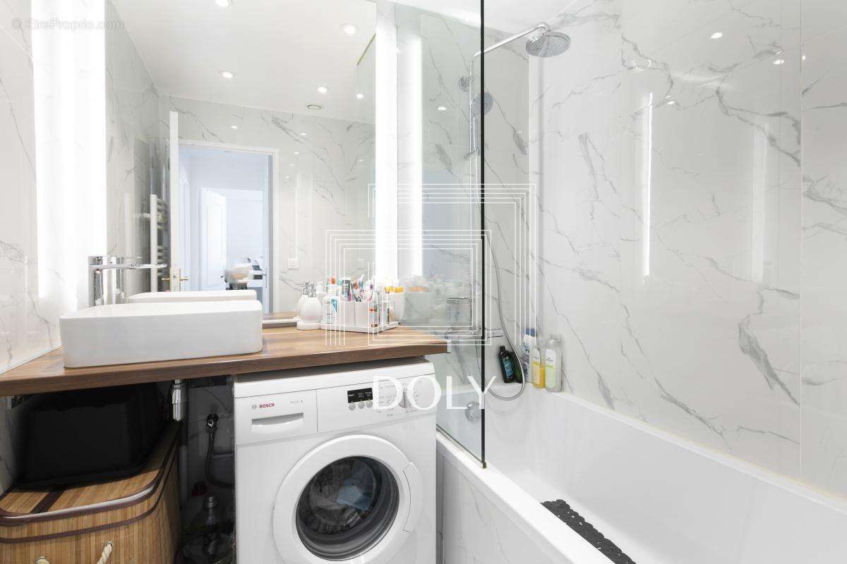 Appartement à COLOMBES