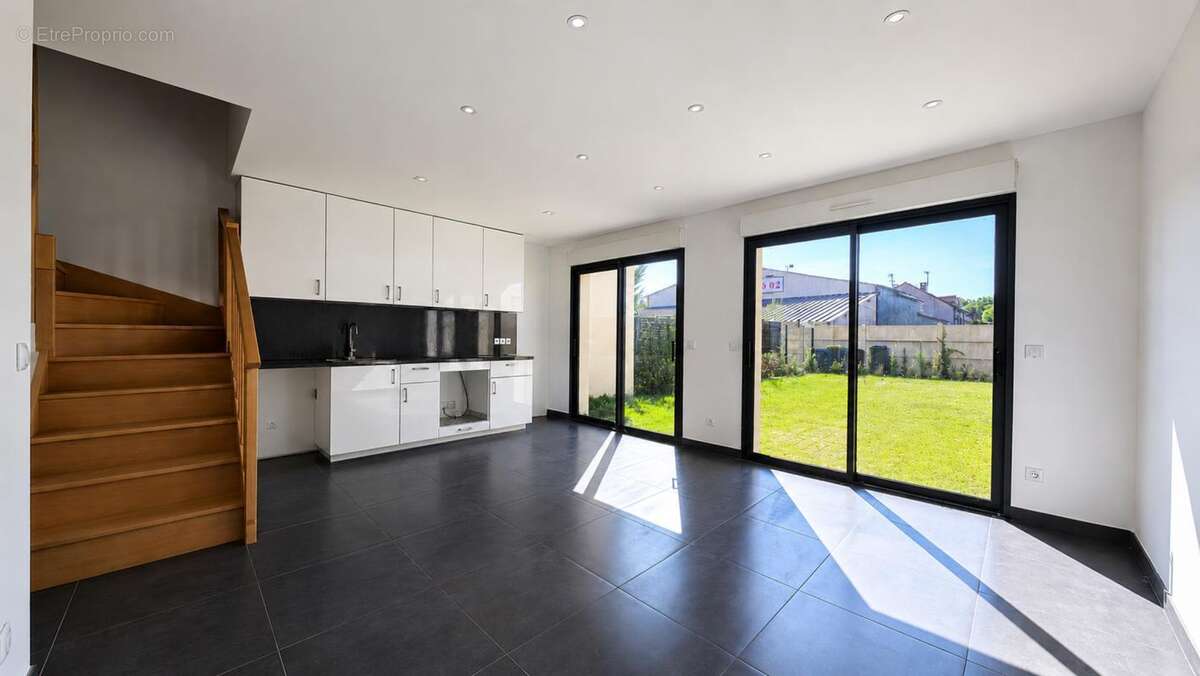 Maison 140 m² à Draveil  - photo 5