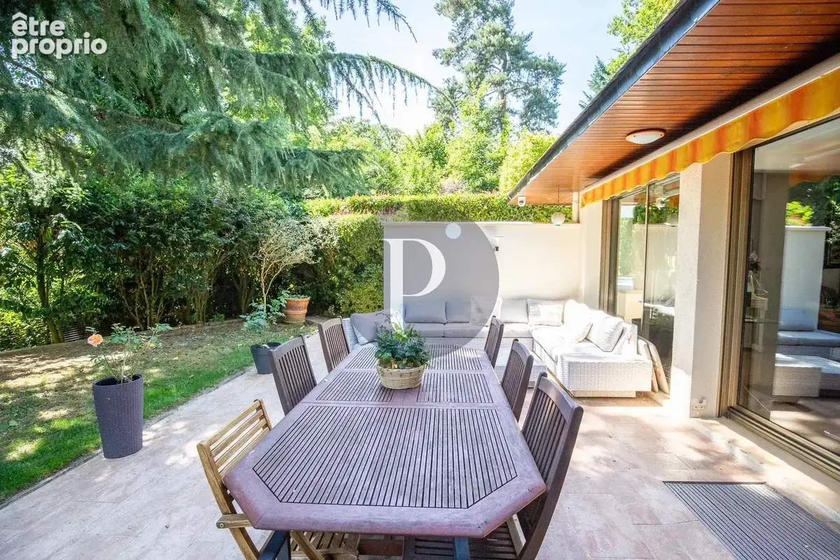Maison familiale d’exception avec piscine et dépendance sur 1 732 m² de terrain paysager - photo 6