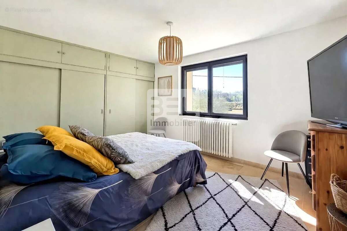 Maison à PONT-SAINT-ESPRIT