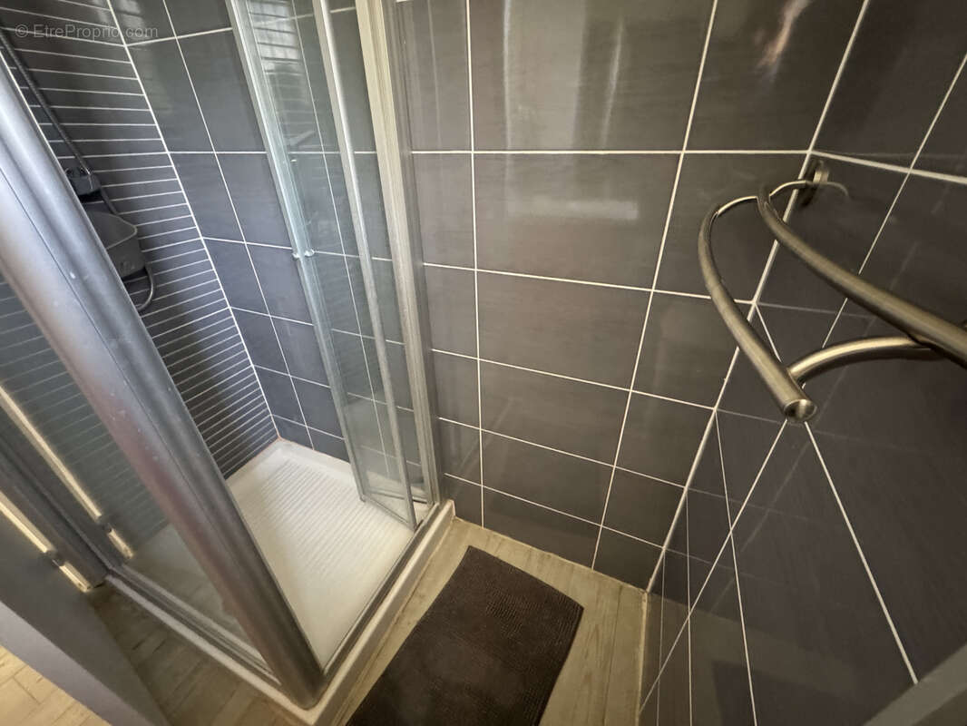 Appartement à BORMES-LES-MIMOSAS