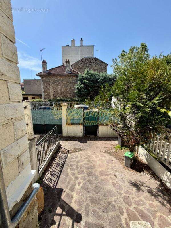 Maison à MAISONS-ALFORT