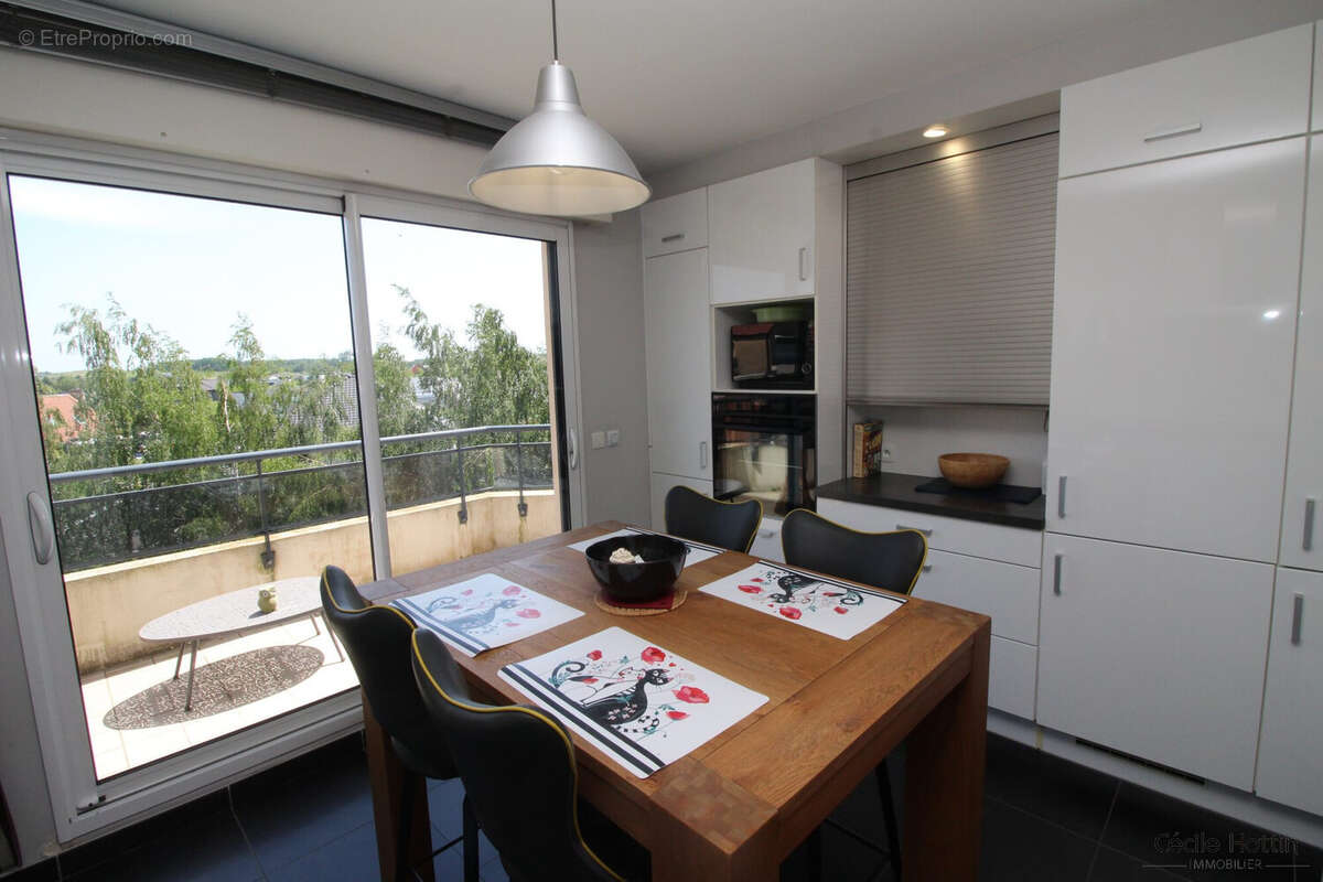 Appartement à MERIGNIES
