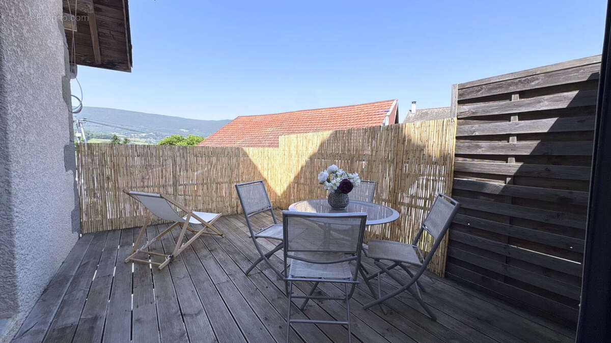 Appartement à VALLIERES