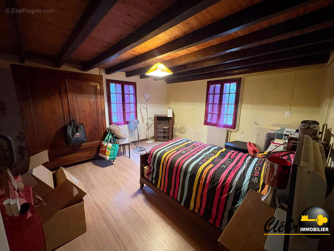 Maison 161 m² à Menetreuil  - photo 6