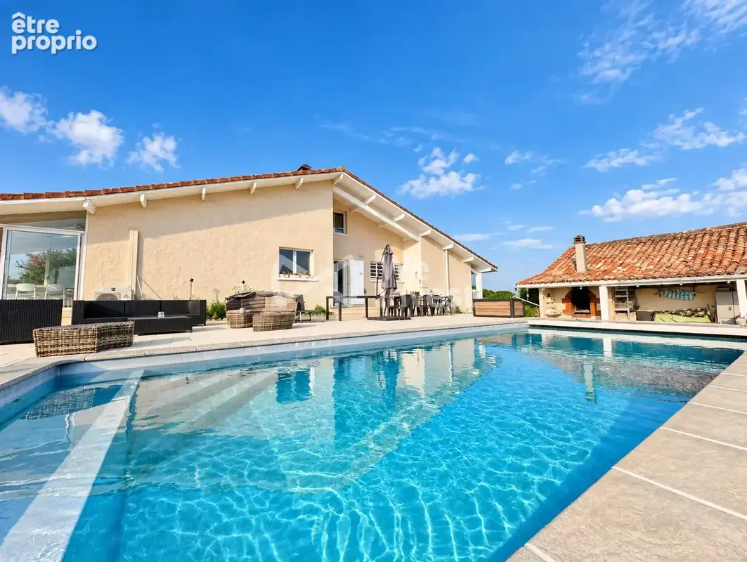 Maison 7 pièces 217 m² à vendre à Gamarde-Les-Bains (40380) - photo 3