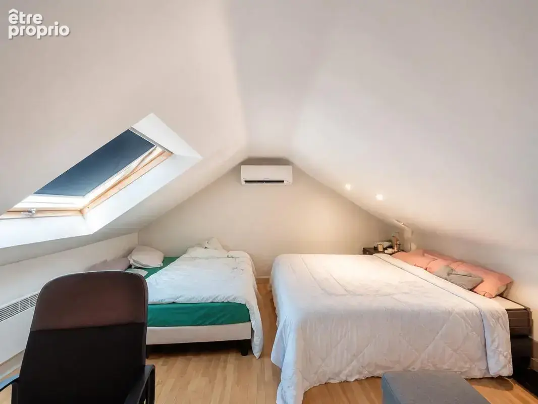 Maison de 5 pièces de 140 m² à Montereau - photo 8