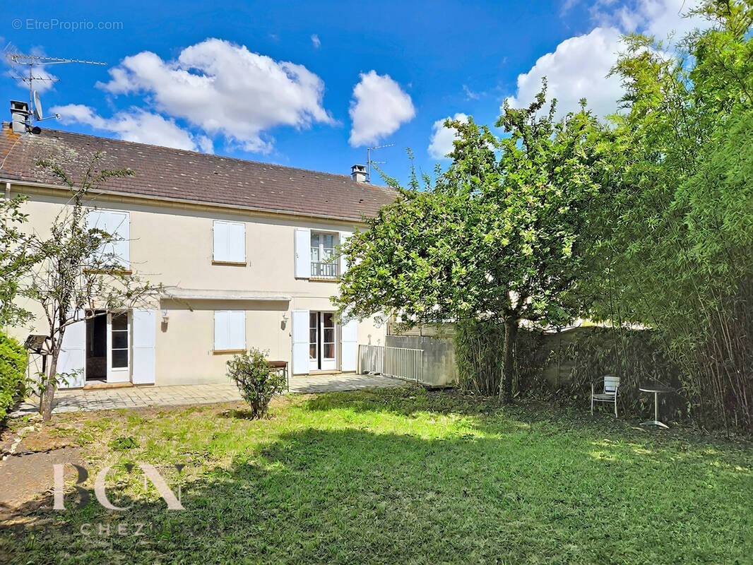 Maison à MAFFLIERS
