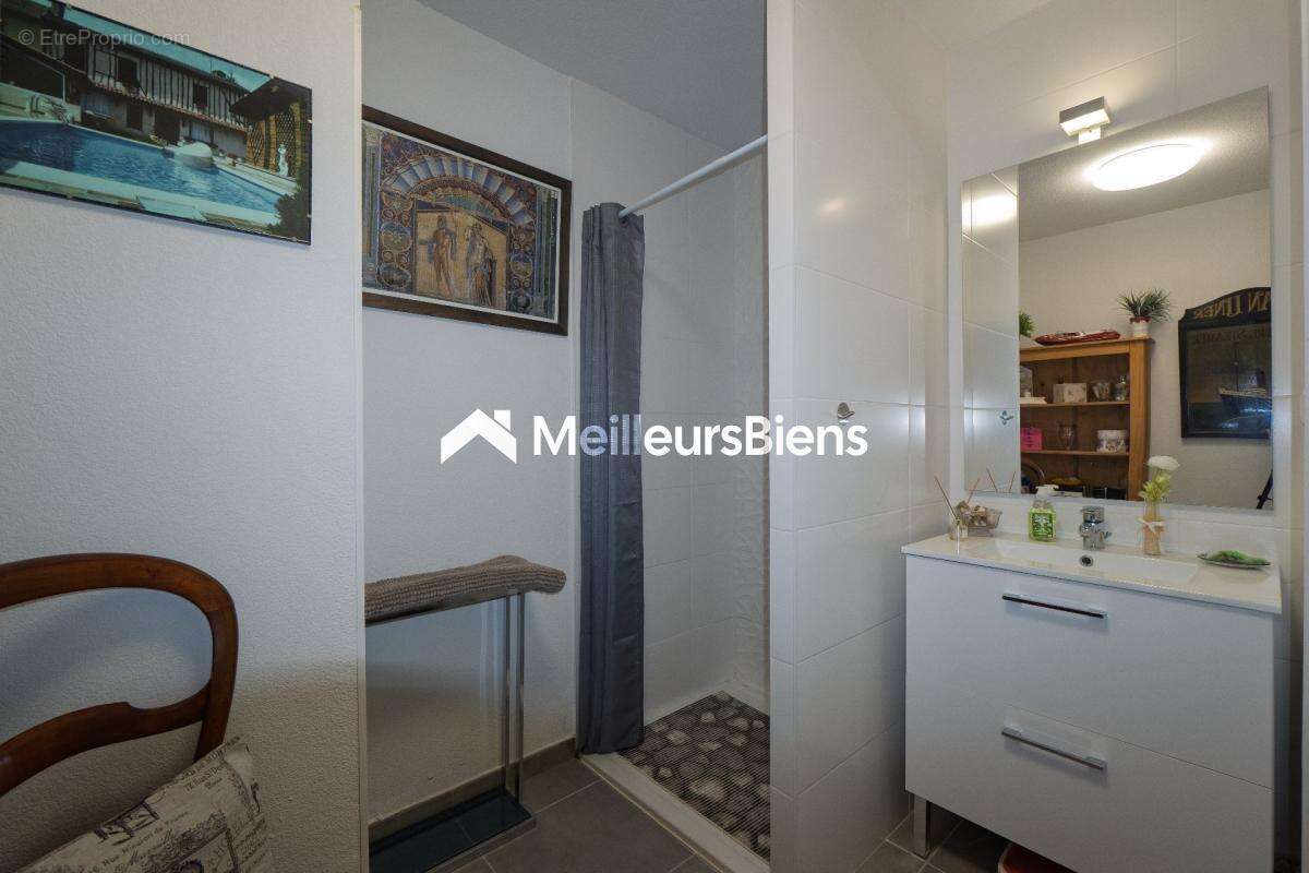 Appartement 2 pièces 43,76 m² avec terrasse et parkings à Sète - photo 4