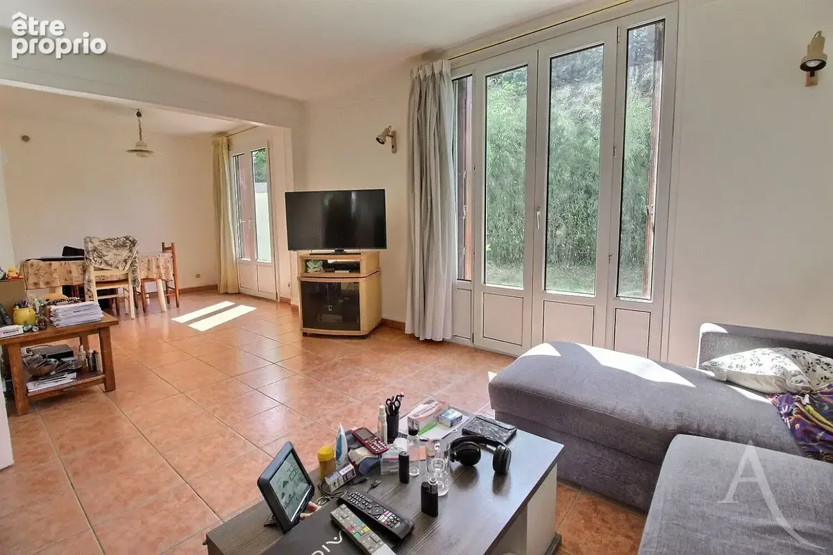 Le calme à deux pas du métro : 4 chambres et jardin à Chevilly-Larue - photo 2