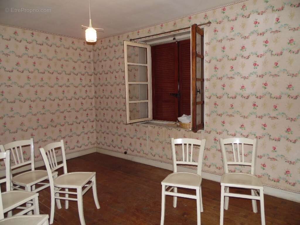 Maison à SENONES
