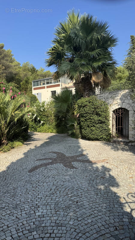 Maison à EZE