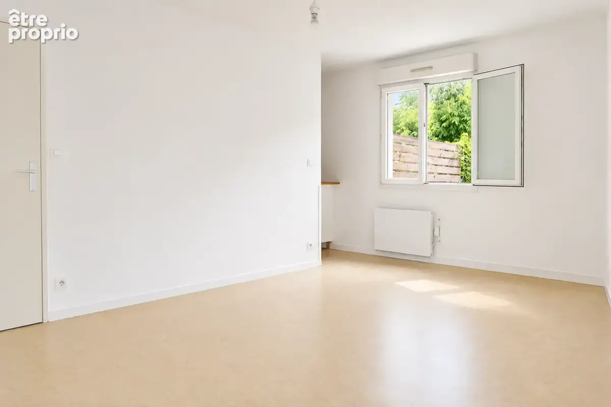TALENCE Roustaing -  T1 (27m2) avec Jardin et parking privatif - photo 2