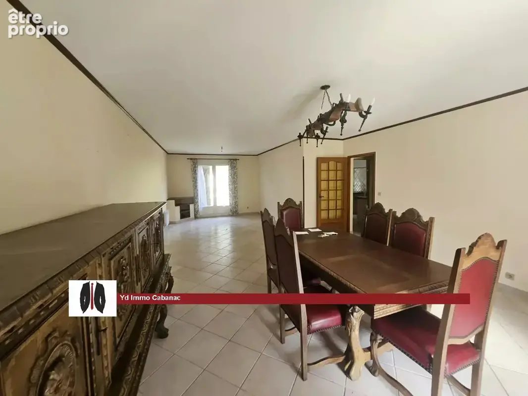 Belle propriété de plain-pied avec dependancessur près de 8 000 m² de terrain - photo 4