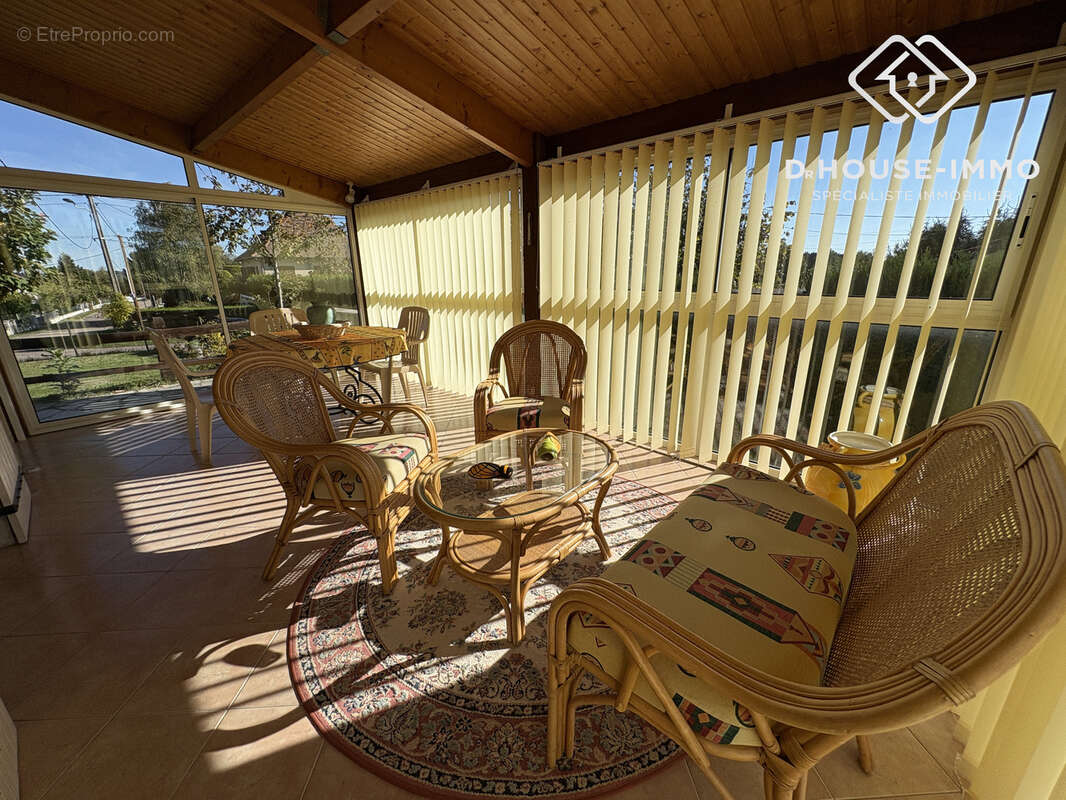 Maison à SAINT-SAUD-LACOUSSIERE