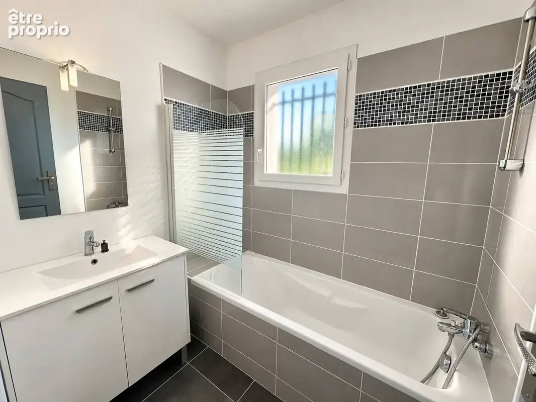 Maison - 78,42m2 - 5 pieces - photo 5