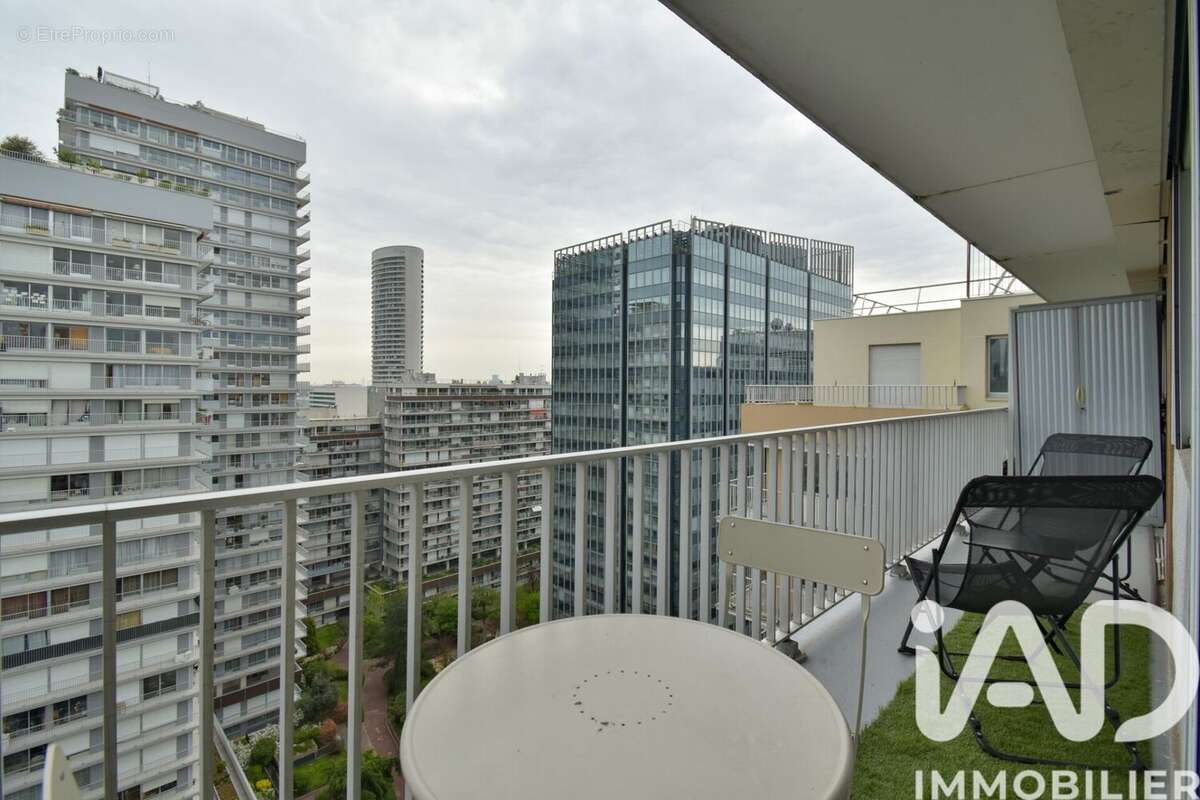 Photo 2 - Appartement à PUTEAUX