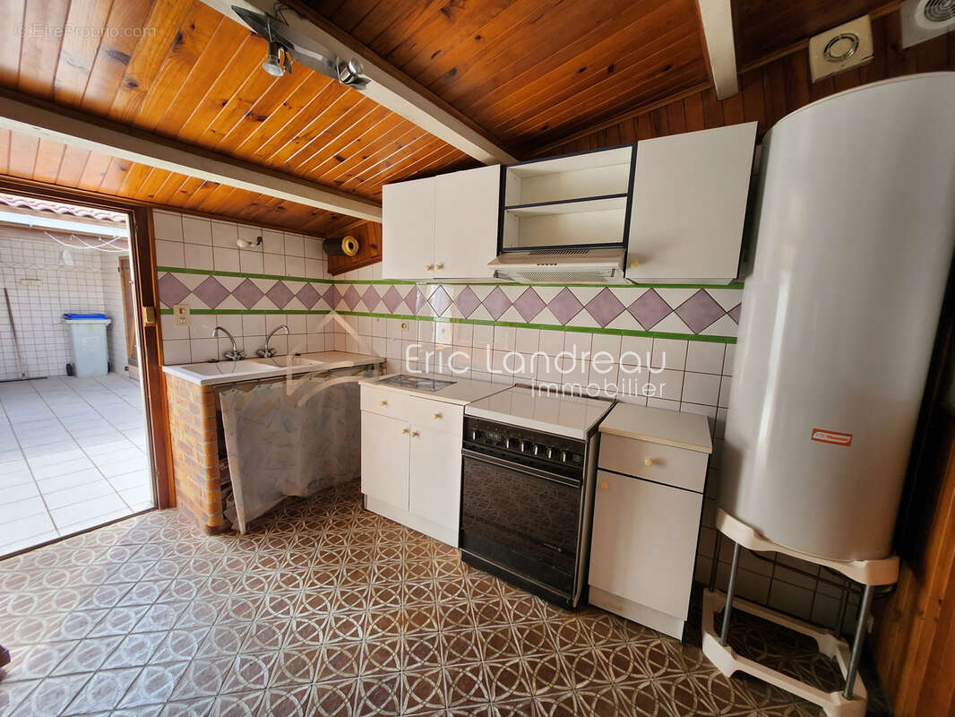 Maison avec dépendance à rénovée. La Chaume - photo 4