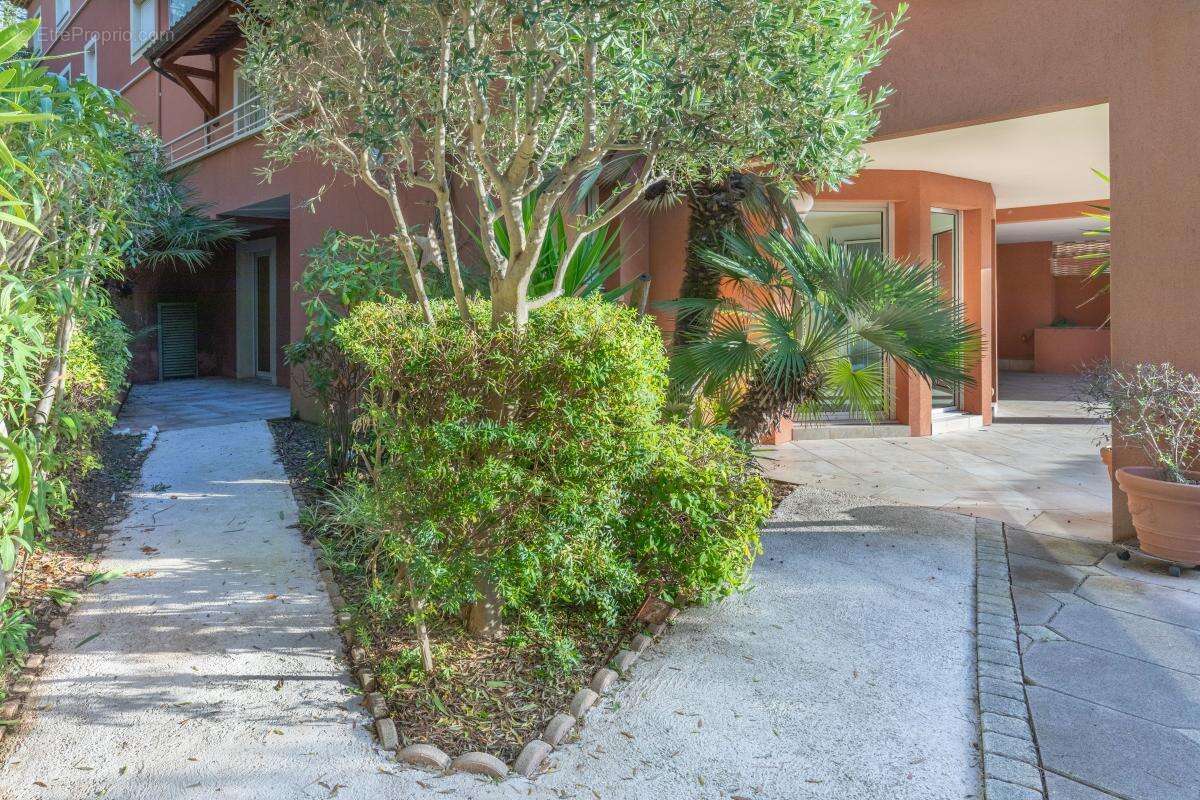 Appartement à SANARY-SUR-MER