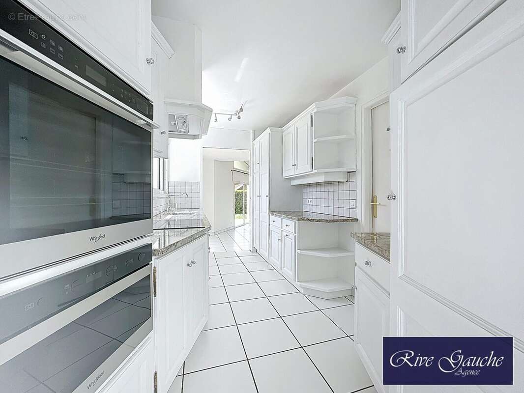 Maison à CHENS-SUR-LEMAN