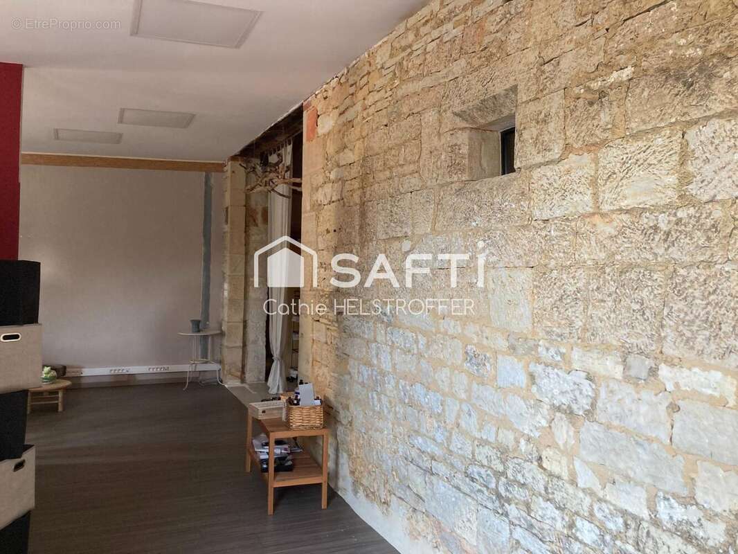 Photo 2 - Commerce à GOURDON