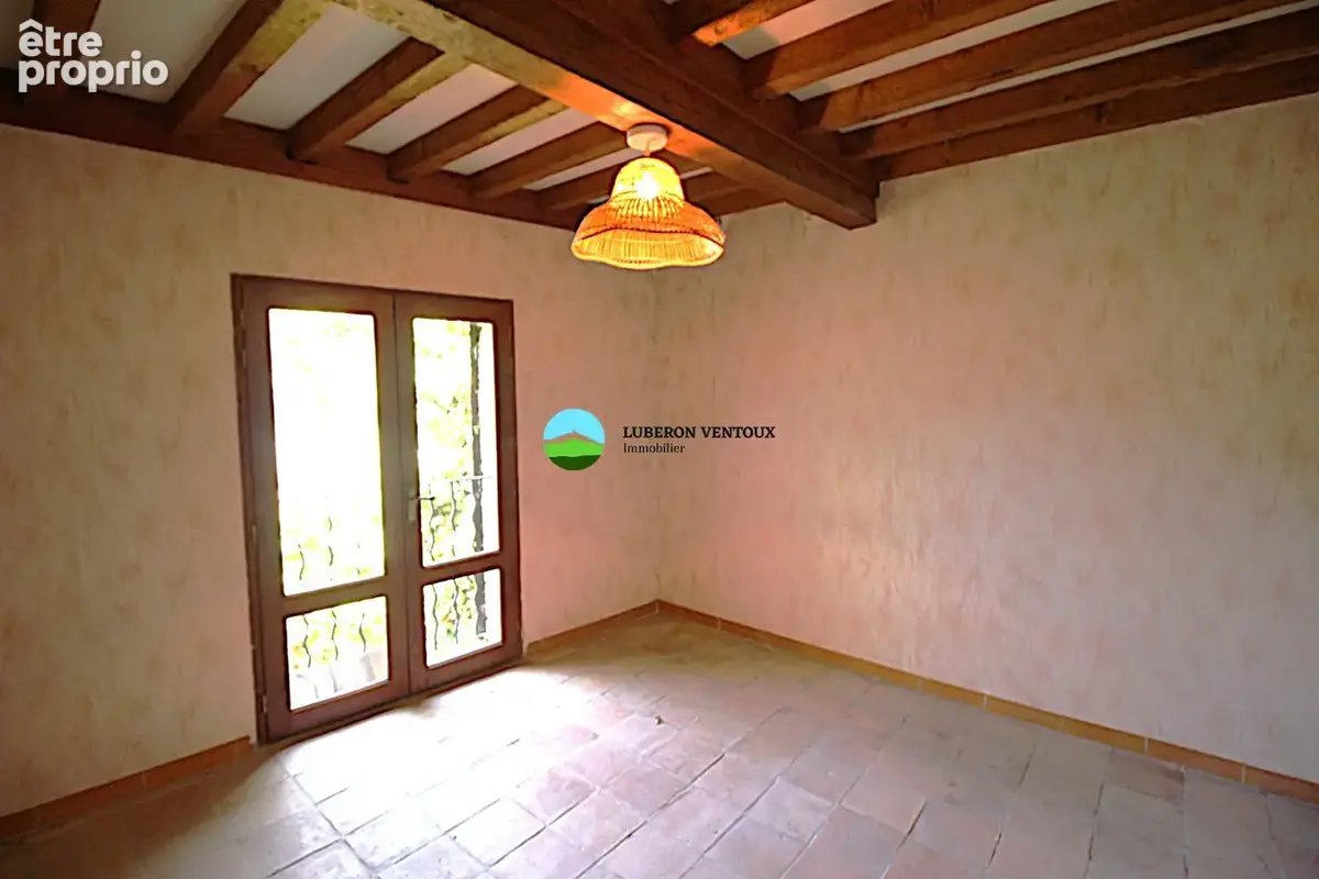 Maison de ville Carpentras 127 m2, petite cour , grand garage possibilité deux habitations - photo 9